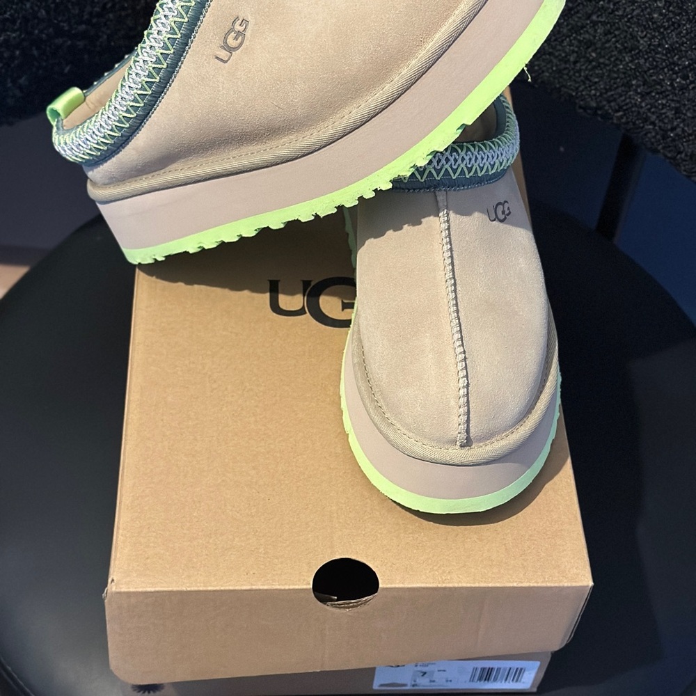 NIB - UGG Tazz Slipper Mustard Seed Neon Green Size 7 - Picture 11 of 13